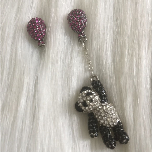 Up Up And Away Panda earrings (nwt)🐼🎈🐼 - Picture 2 of 5