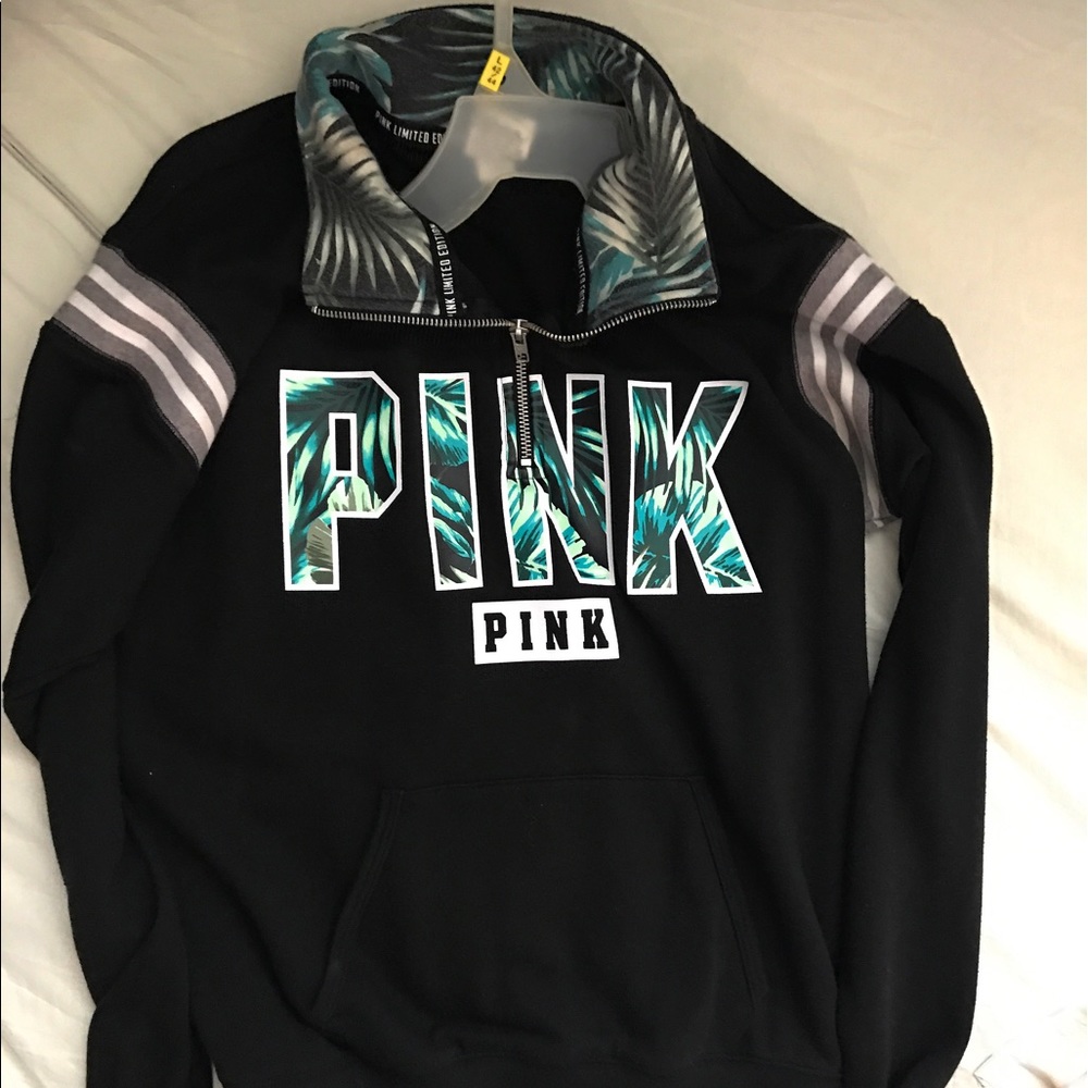 VS PINK Limited Edition Half Zip Pull Over