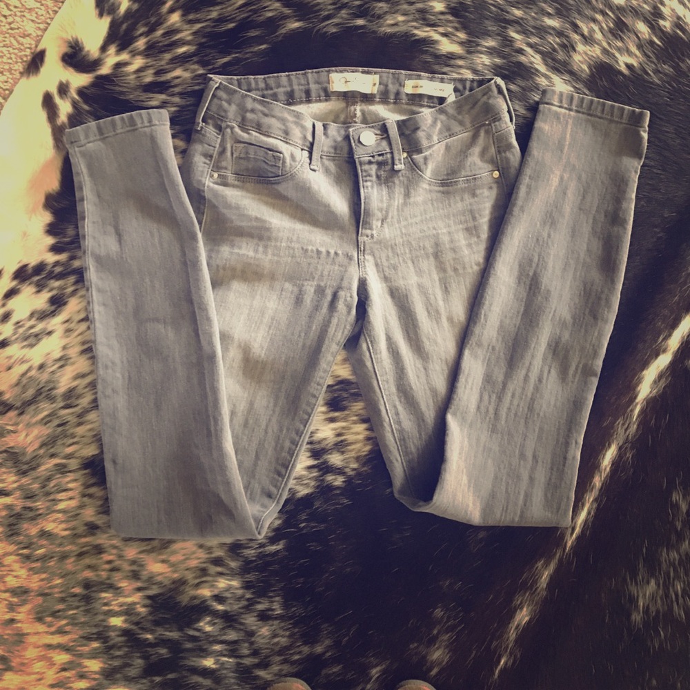 Gray denim skinny