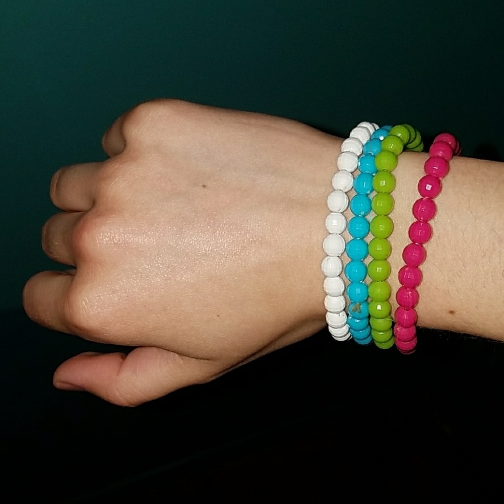 4 Hot Topic plastic bead bracelets