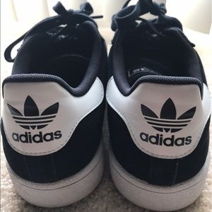 Black suede Adidas Campus 10 1/2