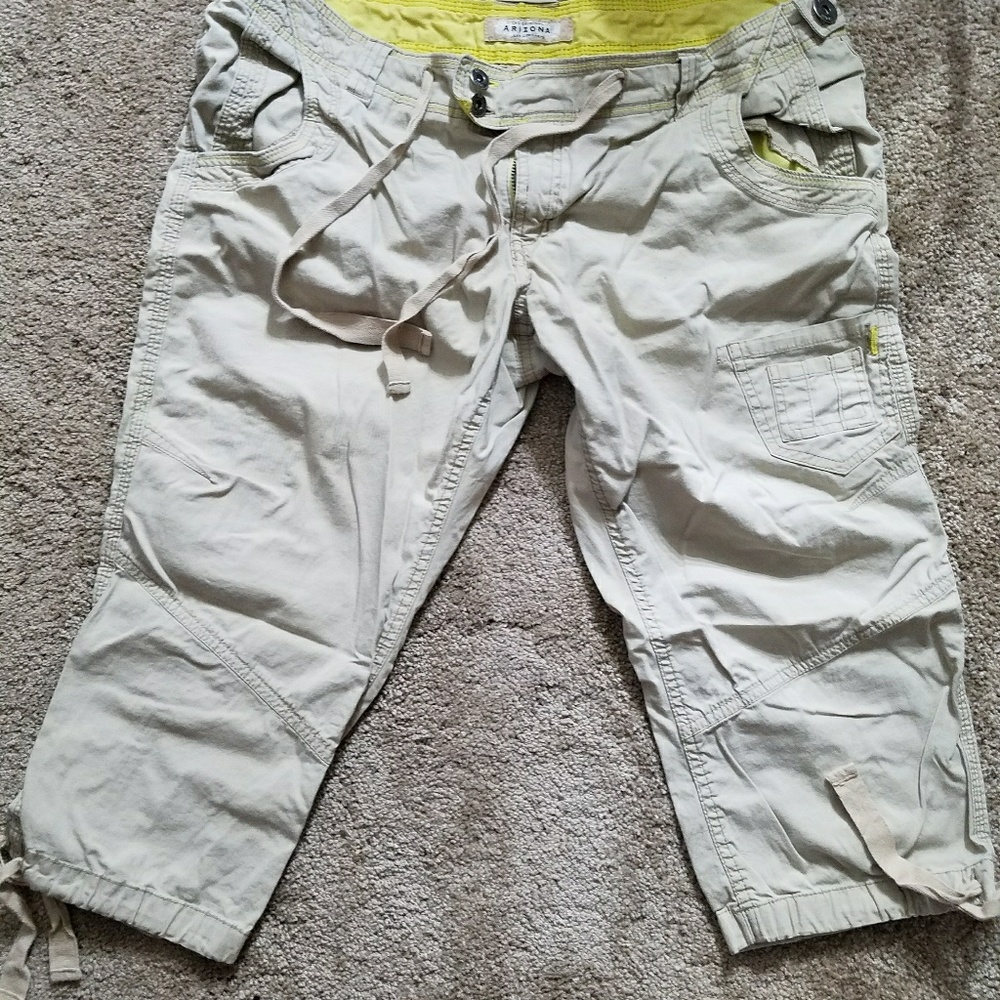 Arizona tan capri