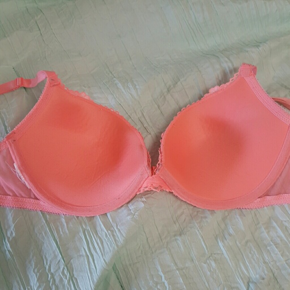 Bright peach H&M push up bra - Picture 2 of 6