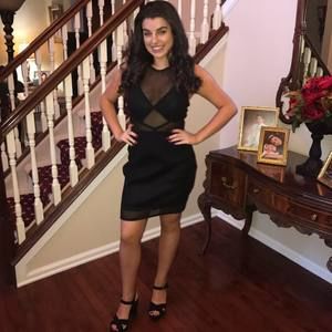 Meet your Posher, Nadia