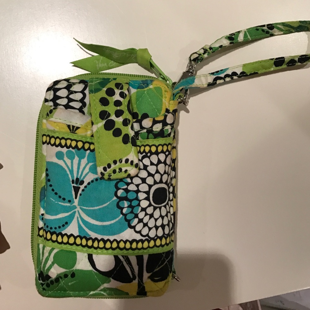 Vera Bradley wristlet with phone slot