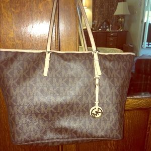 Michael Kors Tote