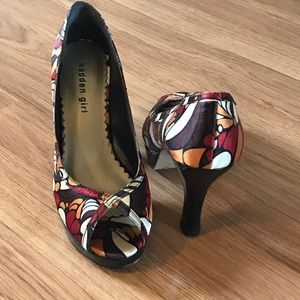 Madden girl pumps multi color size 6.5