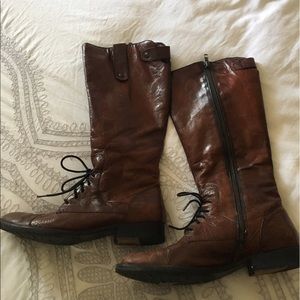 Born Crown boots
