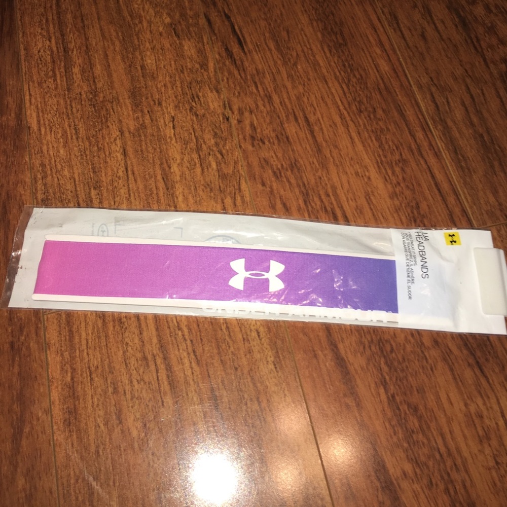 never worn, under armor head band