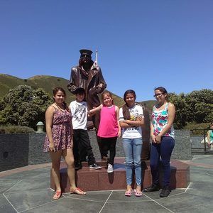 Meet your Posher, Estrella