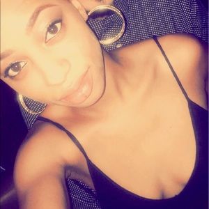 Meet your Posher, Briana