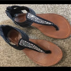 💎 Xhilaration Black Zip Up Sandal