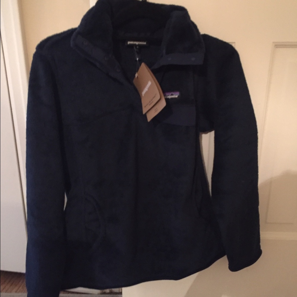 NWT Navy Patagonia Fleece
