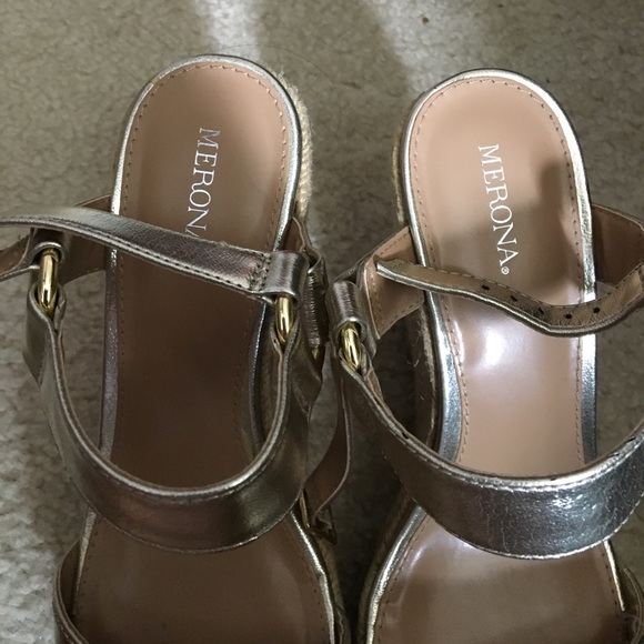 Gold wedges ✨👡💫⭐️ - Picture 4 of 7