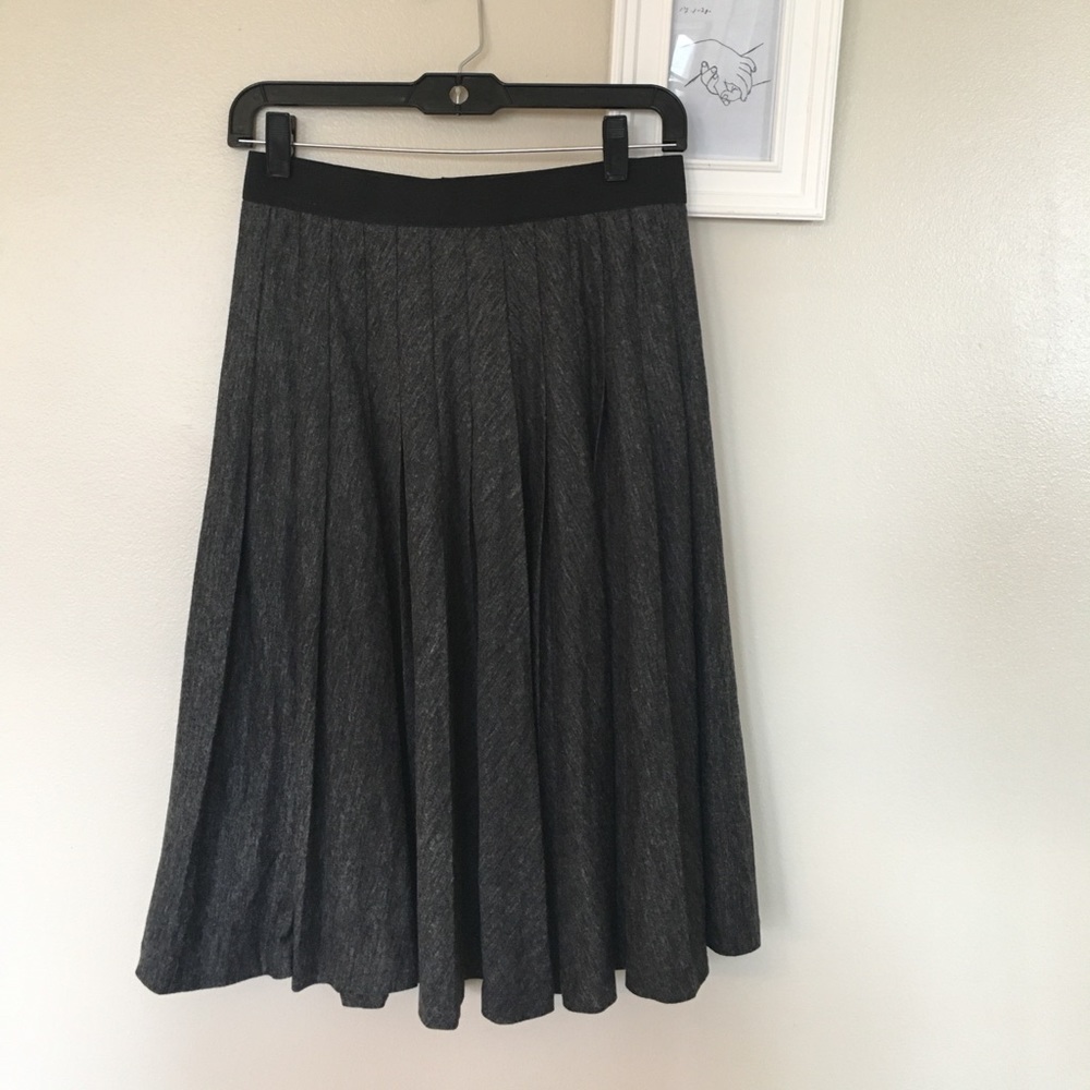 saleWardrobe staple pleated midi skirt