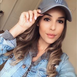 Meet your Posher, Veronica