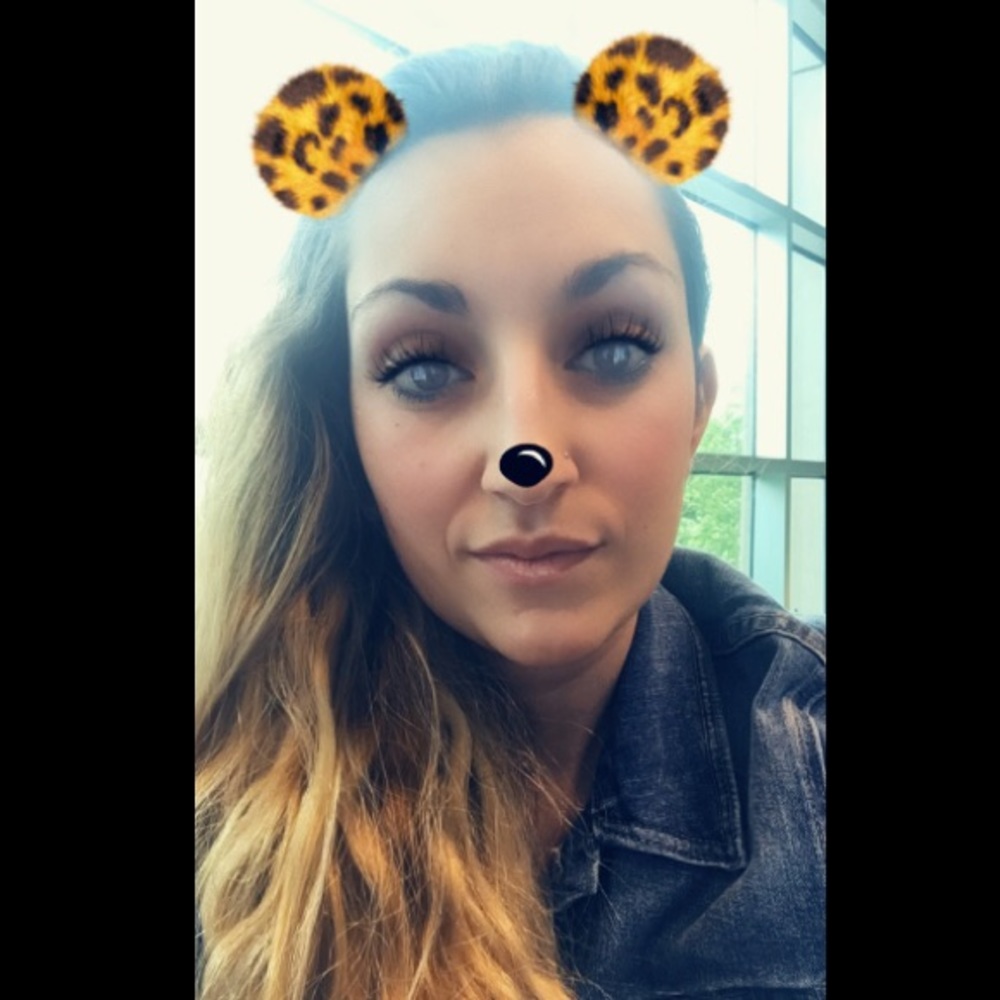 Meet your Posher, Lisa