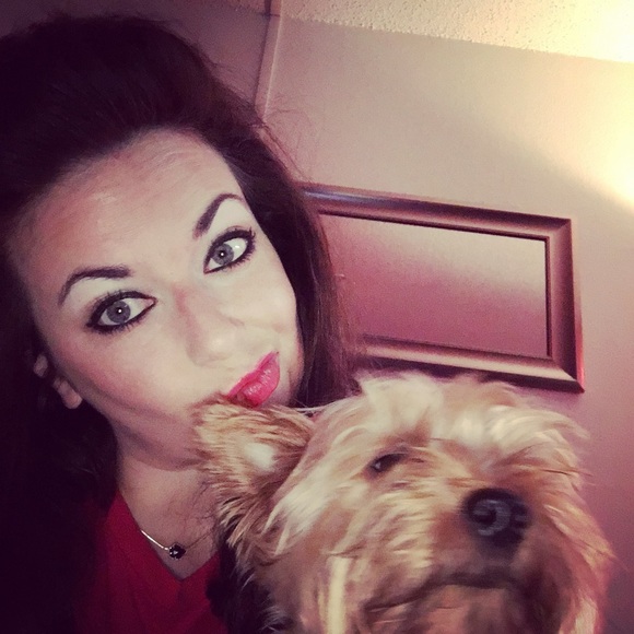 Meet your Posher, Brittany - Picture 2 of 2