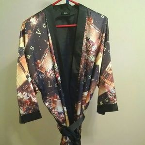 Las Vegas satin/silky robe