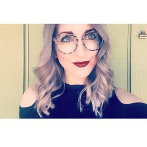 Meet your Posher, Savannah