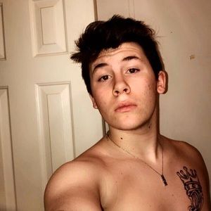 Meet your Posher, Dontay