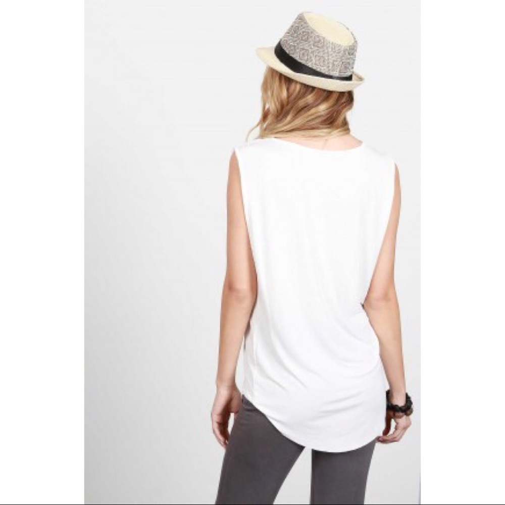 Last Chance Ivory Pocket Muscle Tee - Picture 4 of 6
