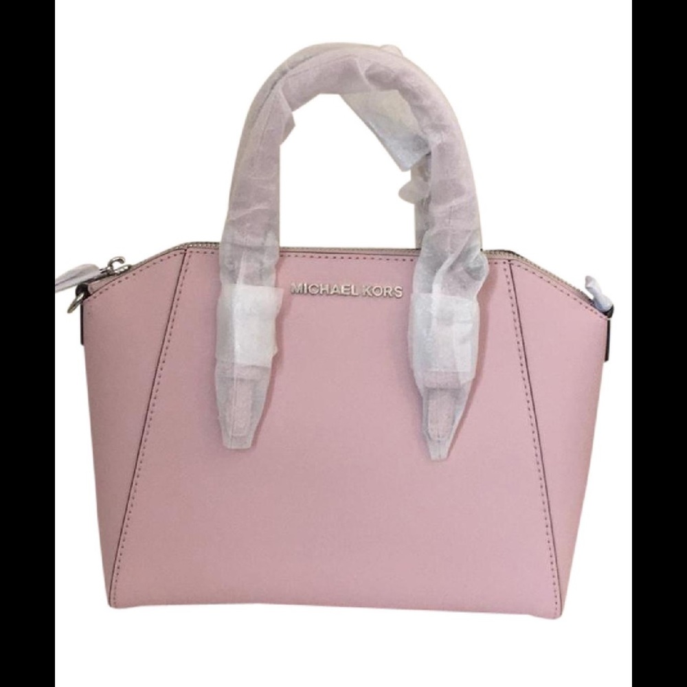 SOLD. Michael Kors Satchel in Blossom Pink!