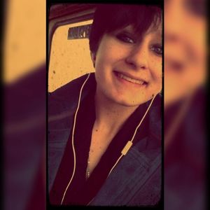 Meet your Posher, Katelyn