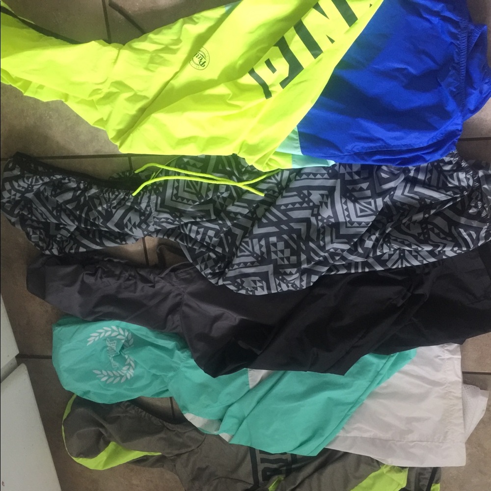 windbreakers - Picture 2 of 4