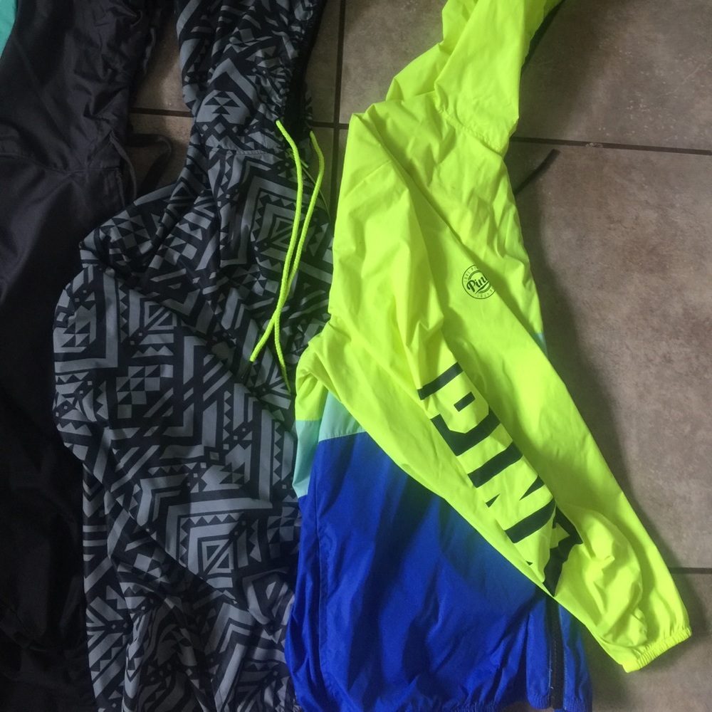 windbreakers - Picture 3 of 4