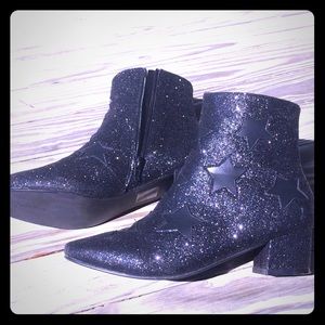 Glittery Modcloth Star Booties