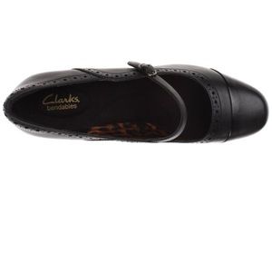 clarks sapphire vase mary jane pumps