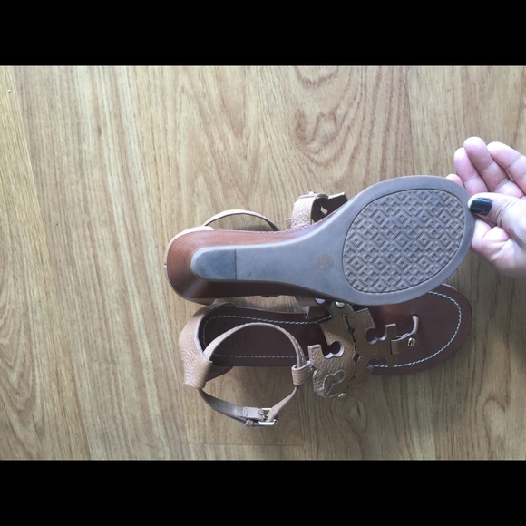 Sold - Picture 3 of 4