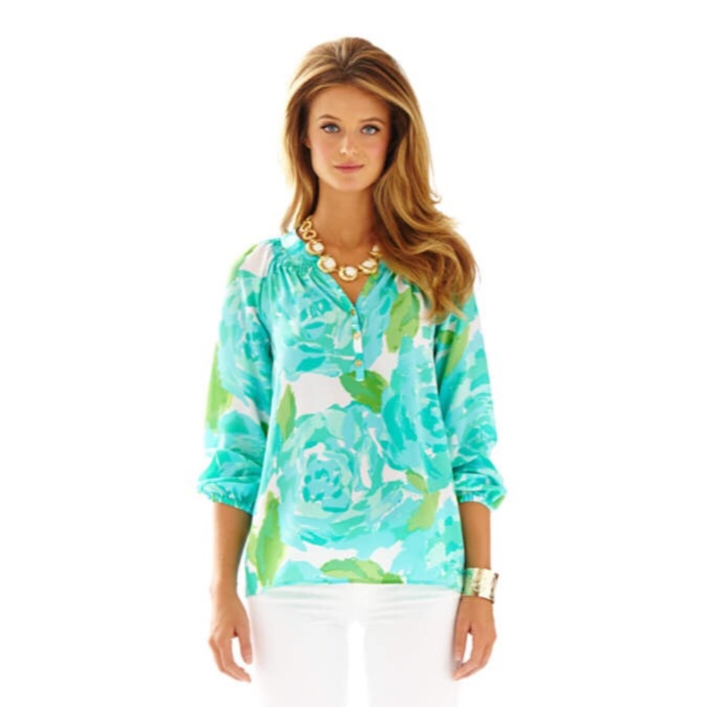 MUST SELL! ELSA TOP - blue first impressions 🐳