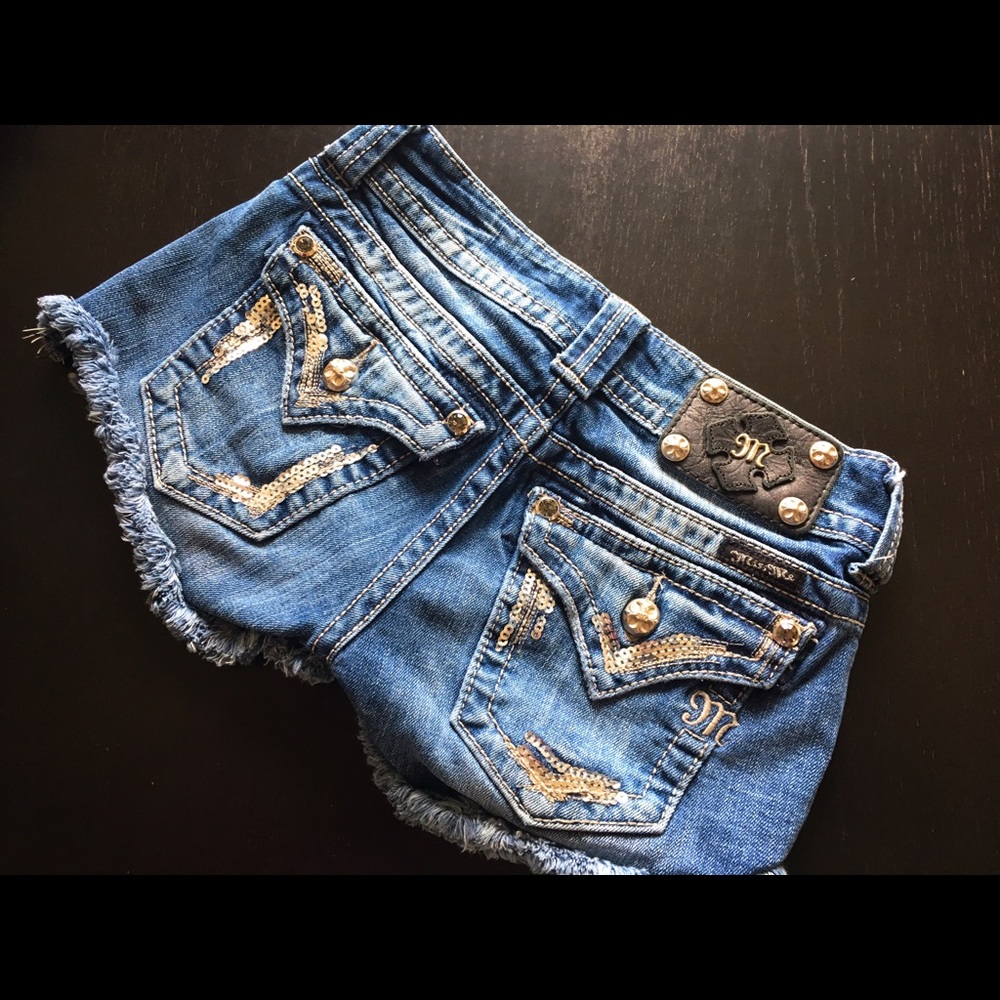 Miss Me Shorts designed excursively for Buckle!! - Picture 1 of 4