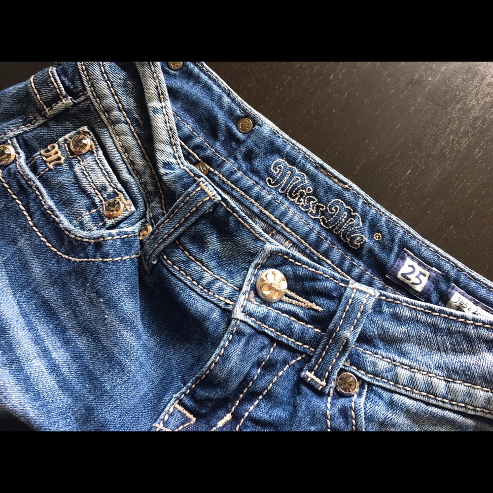 Miss Me Shorts designed excursively for Buckle!! - Picture 4 of 4