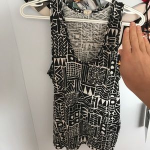 Black and white tribal print tank top