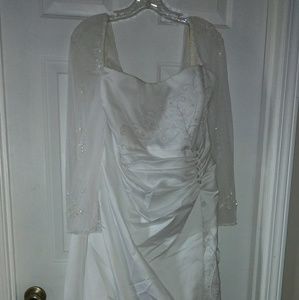 For sale..Bridal Warehouse wedding gown. Gorgeous.