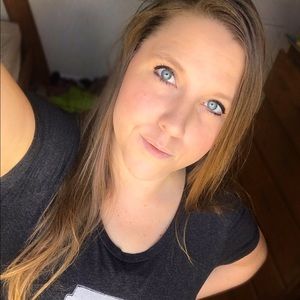 Meet your Posher, Janelle