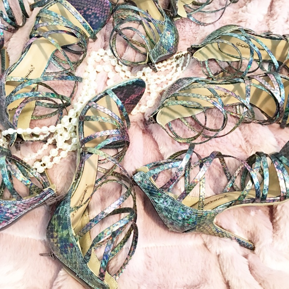 LAST CALL• 5.5 Joycelyn Strappy Mermaid Heels