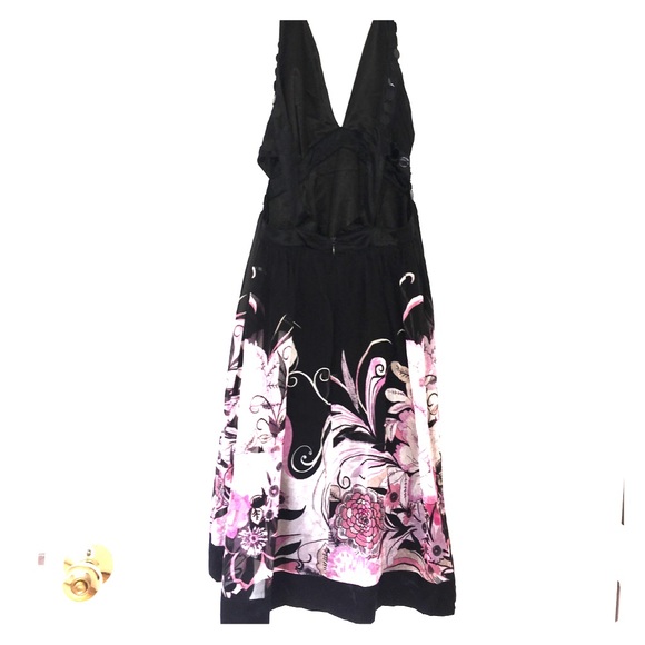 Adorable silk babydoll party dress Bebe XS - Picture 2 of 2