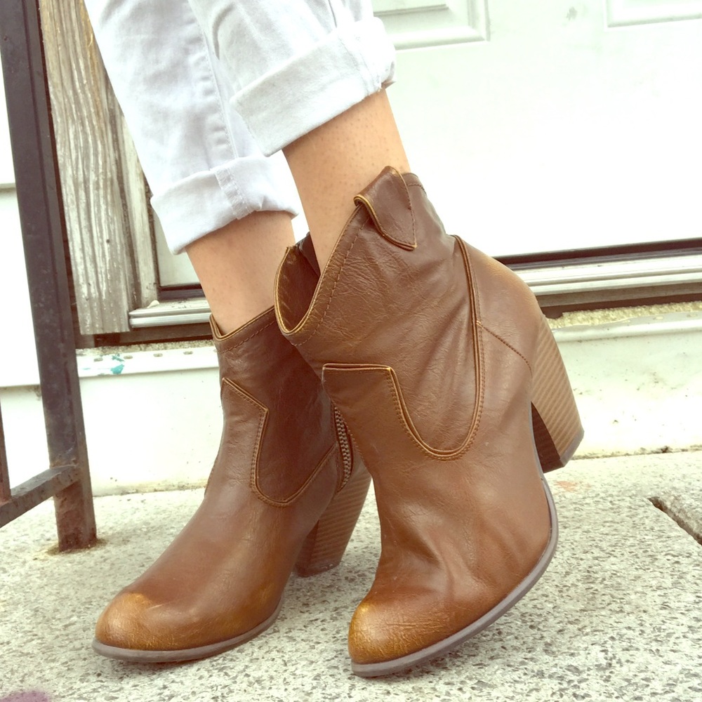 Heeled "cowboy" booties from Francesca's !