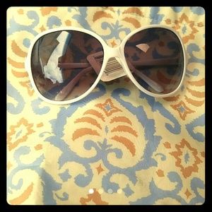 Nwt sunglasses