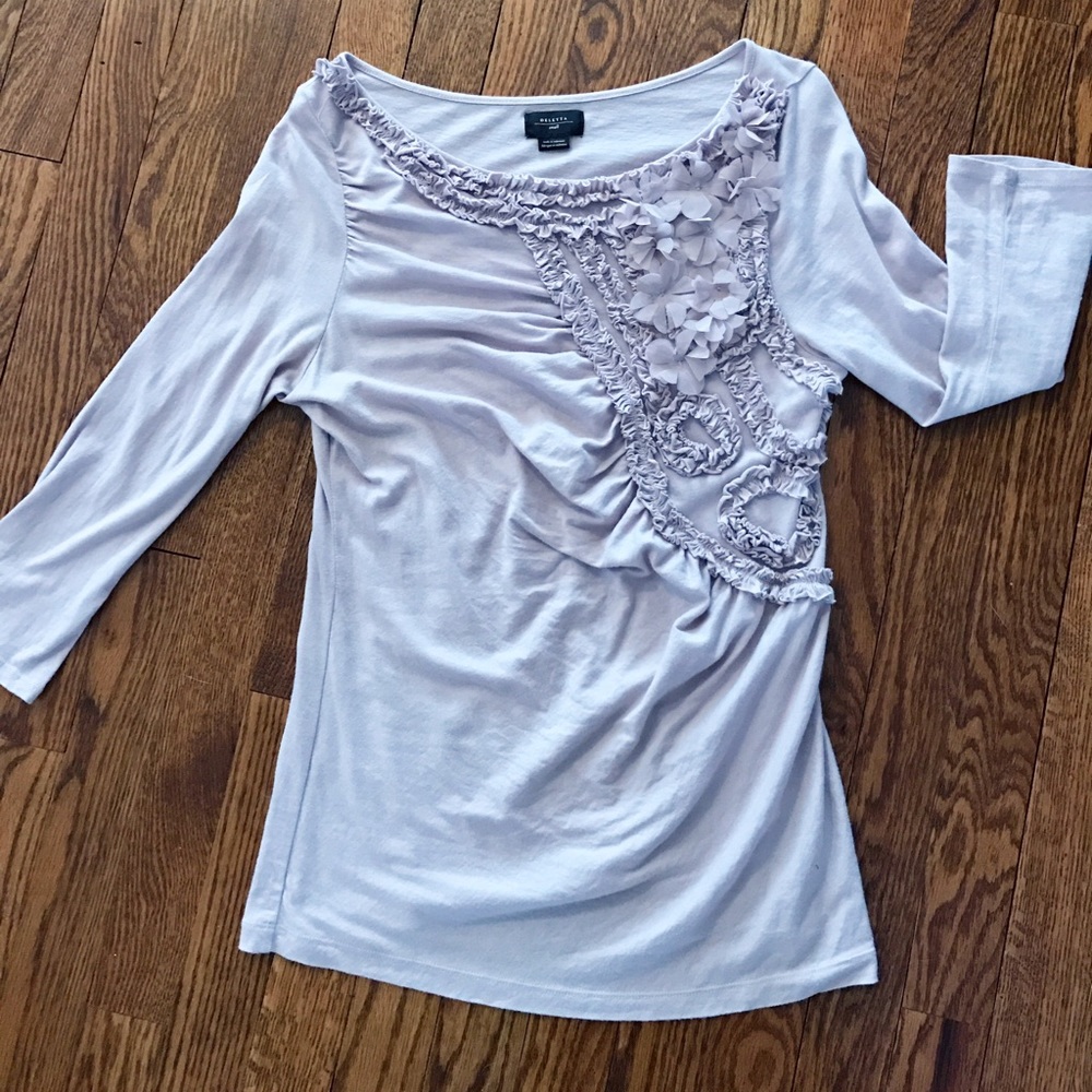 Anthropologists Deletta lavender gray top