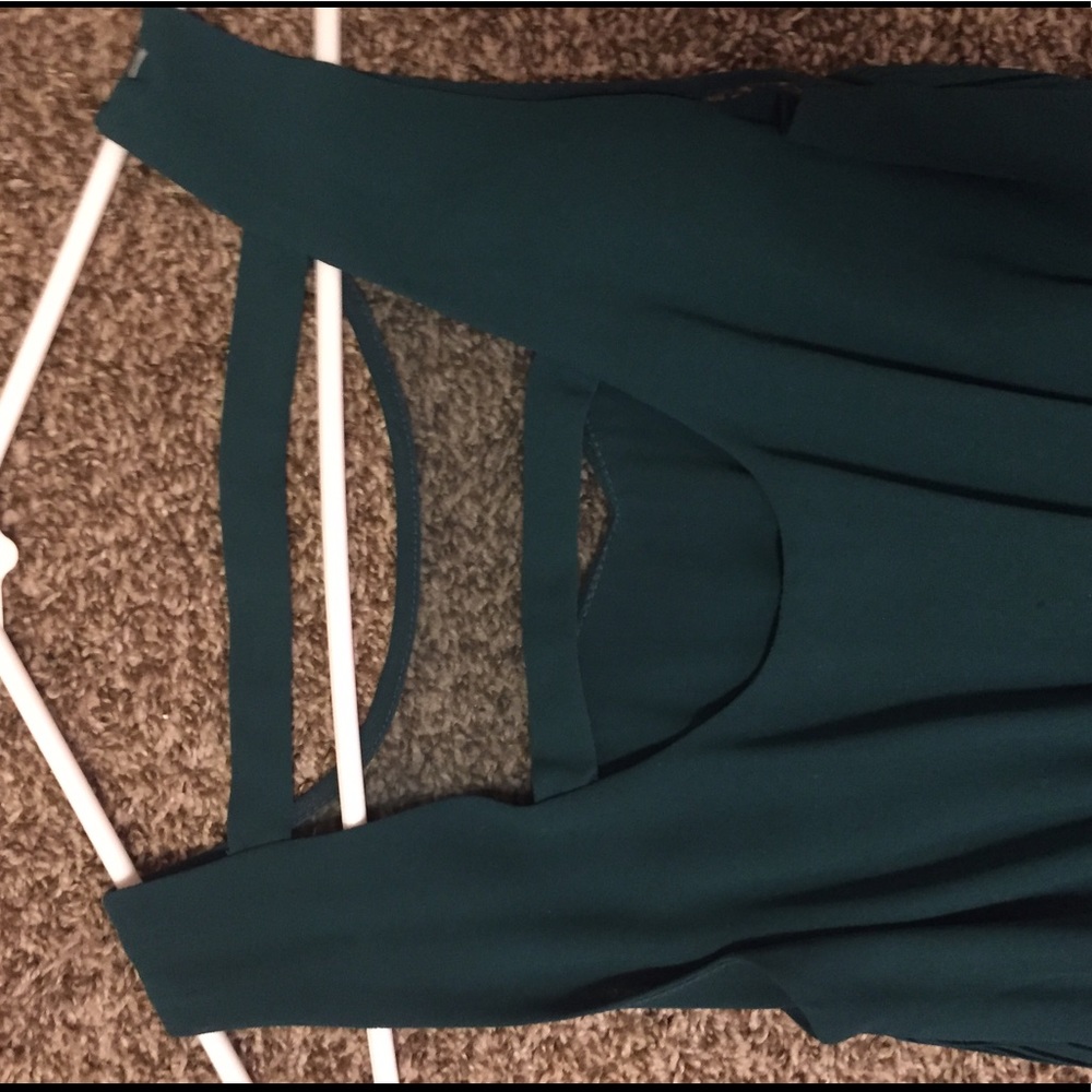 Dress - Picture 3 of 7
