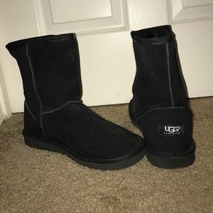 Black uggs