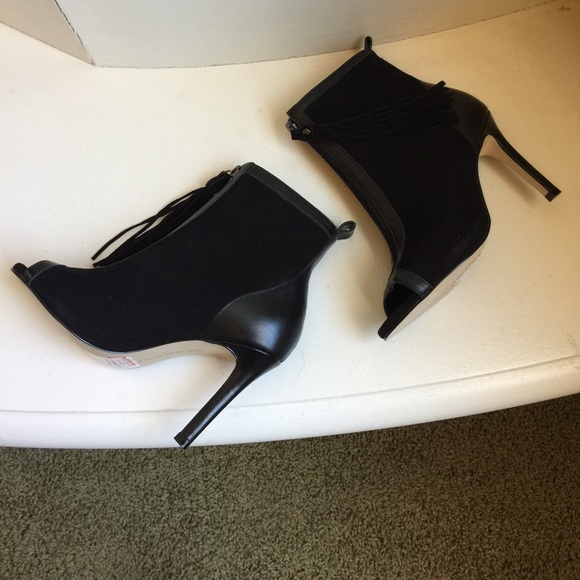 Peep toe ankle boots - Picture 3 of 4