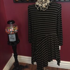 Comfy USA black/white top