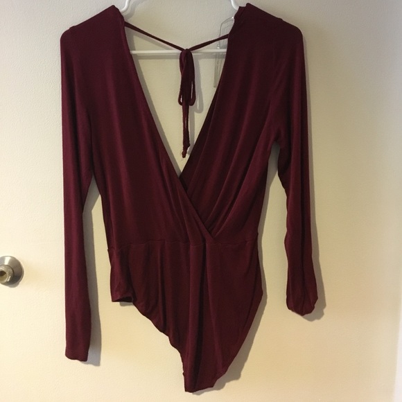 Deep v body suit - Picture 3 of 4