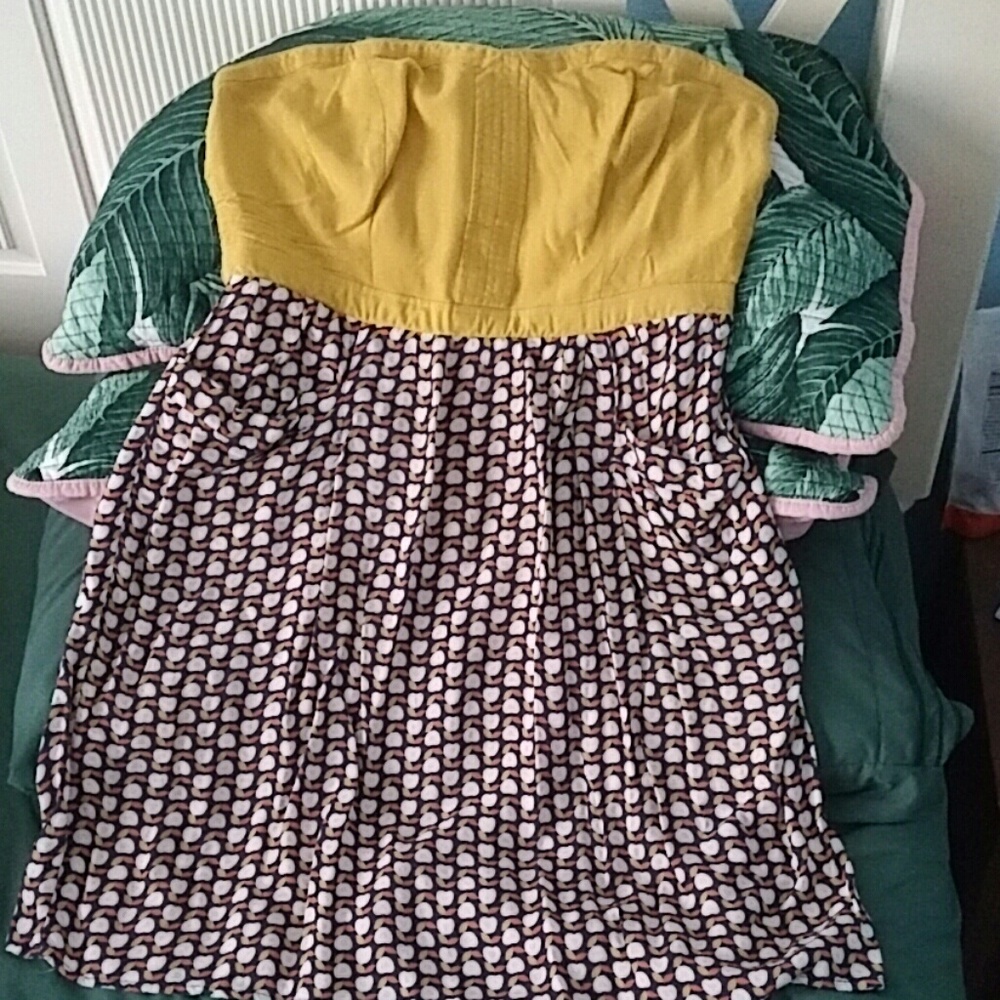 Strapless dress
